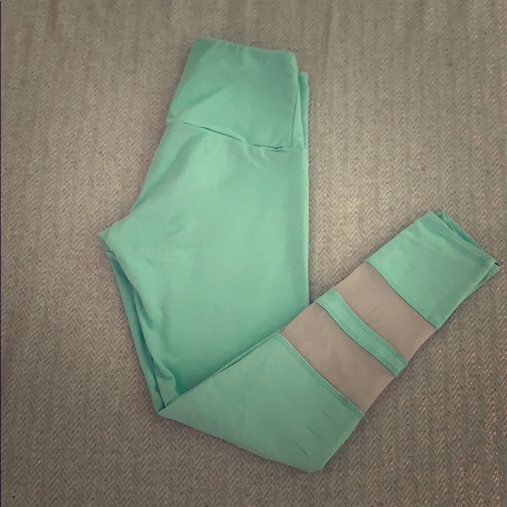 Gently worn Onzie Athletic Leggings